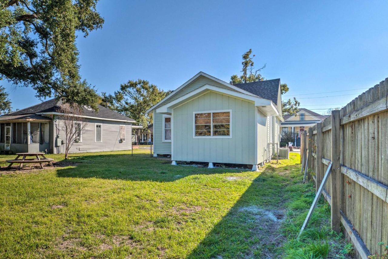 Lake Charles Cottage With Fireplace And Yard! Extérieur photo